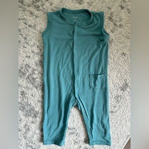 Kyte baby sleeveless romper in Cove.